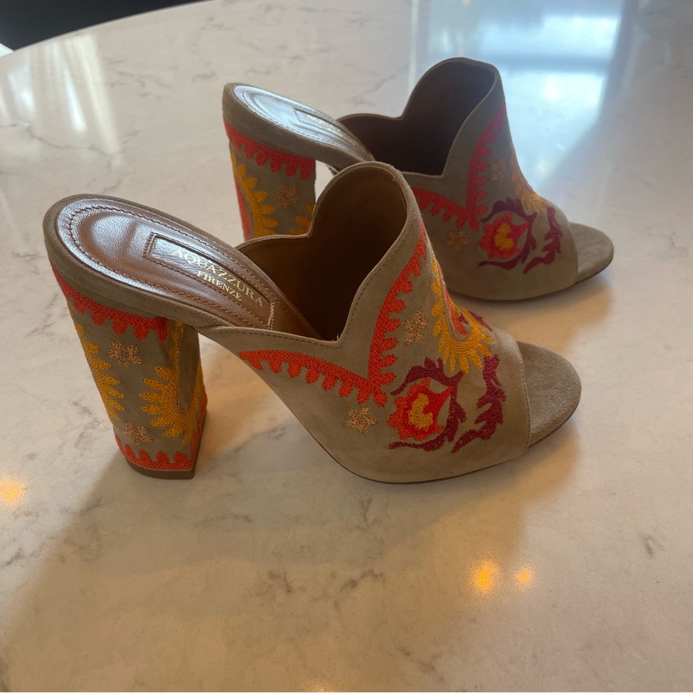 NWT 🧡 Aquazzura Evie Mule 105 Size 36.5 in Grey/Tan Suede w/ Orange Embroidery - Picture 7 of 10